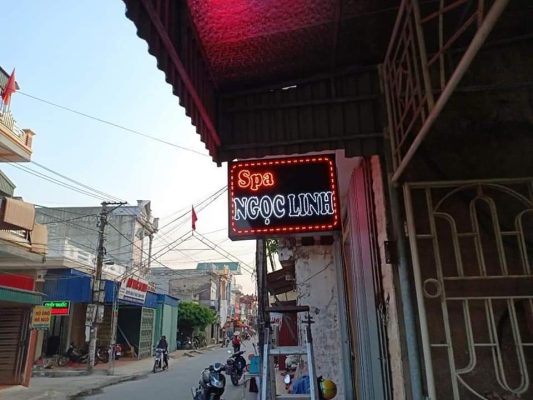 biển vẫy led spa
