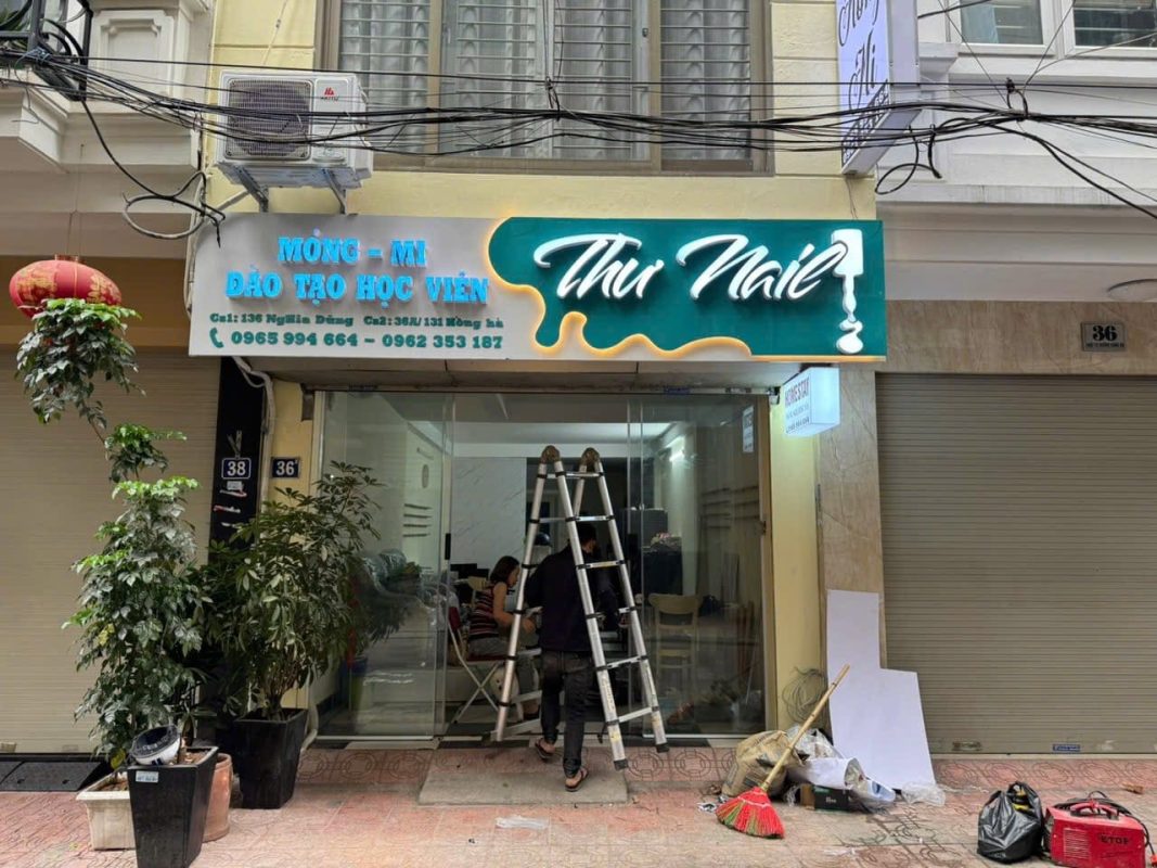 mẫu biển quảng cáo đẹp hiện đại