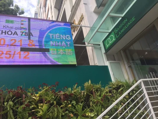 sửa biển quảng cáo bị hư hỏng