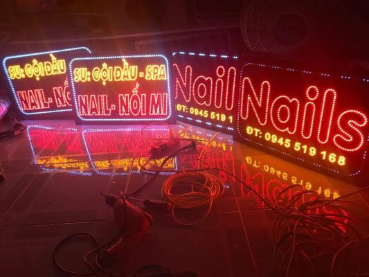 thiết kế biển vẫy đèn led chuyên nghiệp