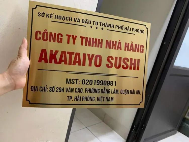 biển tên công ty chữ nổi sang trọng